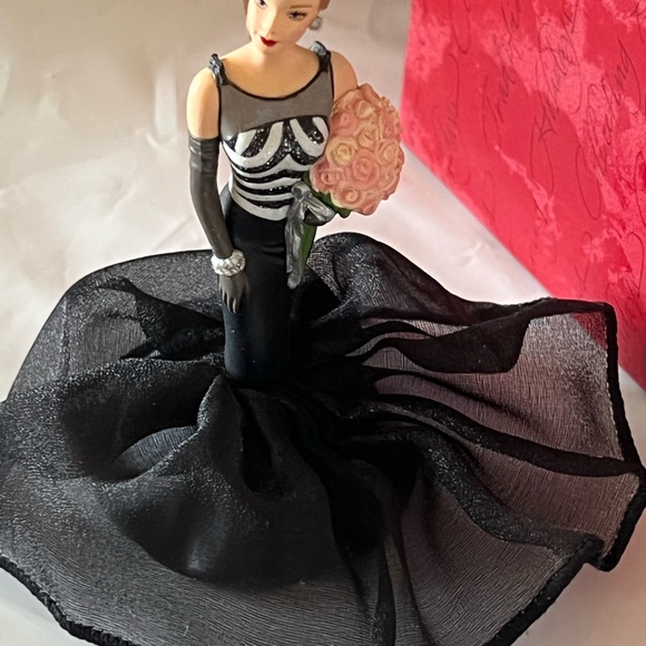 Vintage barbie ornament - Picture 3 of 7